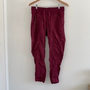 Lululemon maroon studio pant!